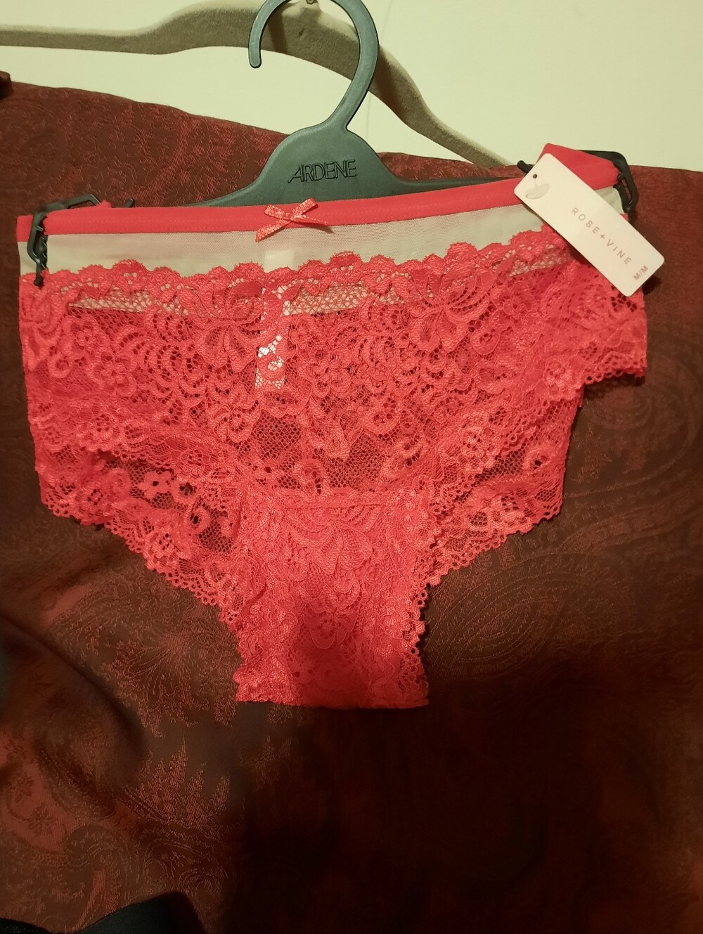 NWT Flirty Sexy 🔥 RED LACE CHEEKY PANTIES Great GIFT 🎁 Size Medium